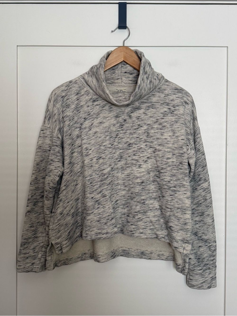 J Crew Vintage Fleece Crop Sweatshirt Womens M Heather Gray Turtleneck Pullover